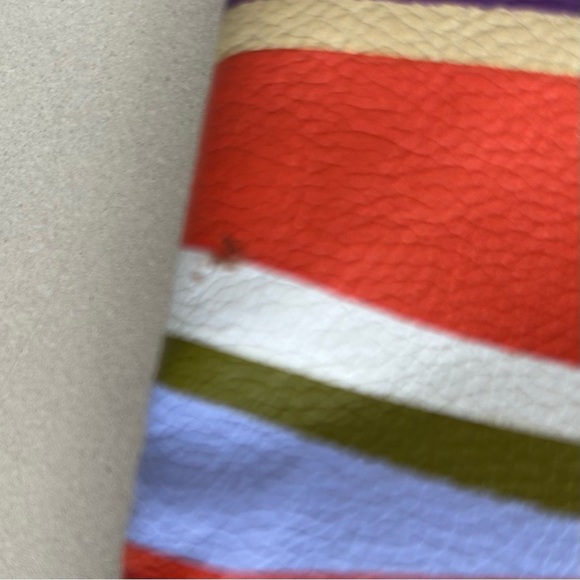 Arbonne Vibrant Retro Patterned Clutch with Tassel - Picture 6 of 9